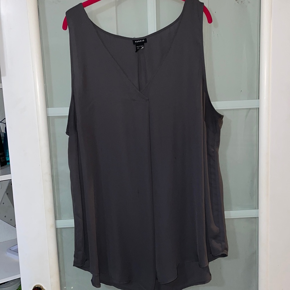 Torrid size 3 gray tank